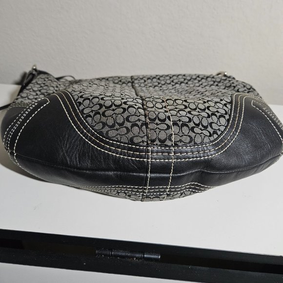 Coach shoulder/hobo bag - black with leather trim - Picture 3 of 6